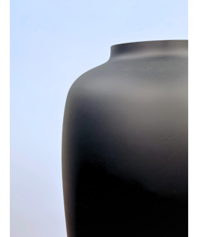 Vase The World | Artic "Matt Black" | ⌀25xH35cm