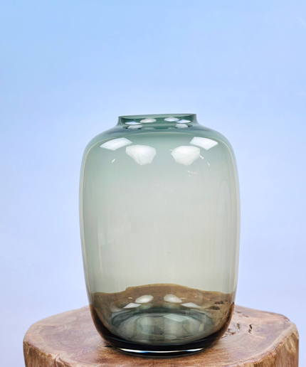 Vase the World |  Kara vaas "Grey" | ⌀25xH35cm